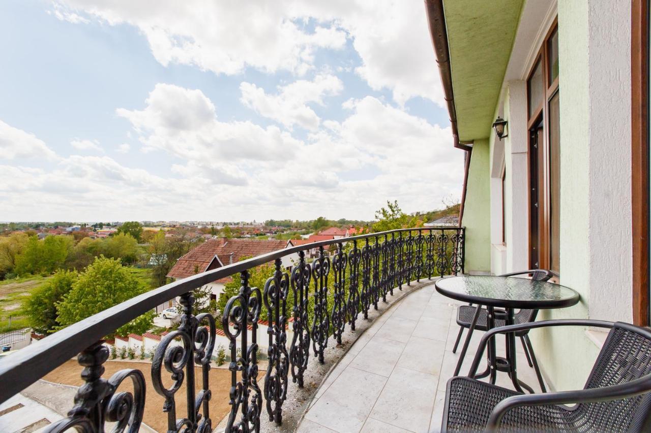 Rya Residence Oradea Extérieur photo