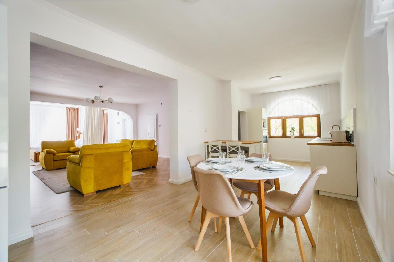 Rya Residence Oradea Extérieur photo