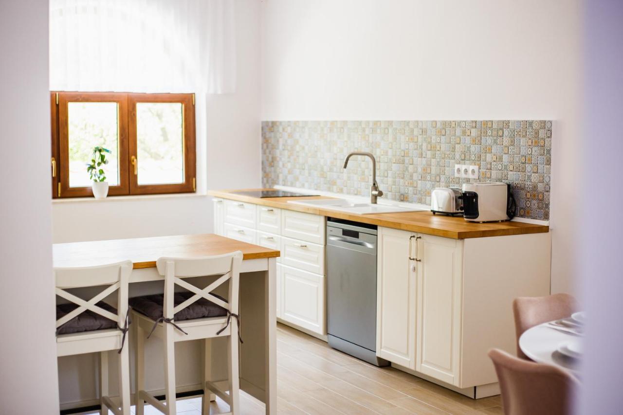 Rya Residence Oradea Extérieur photo